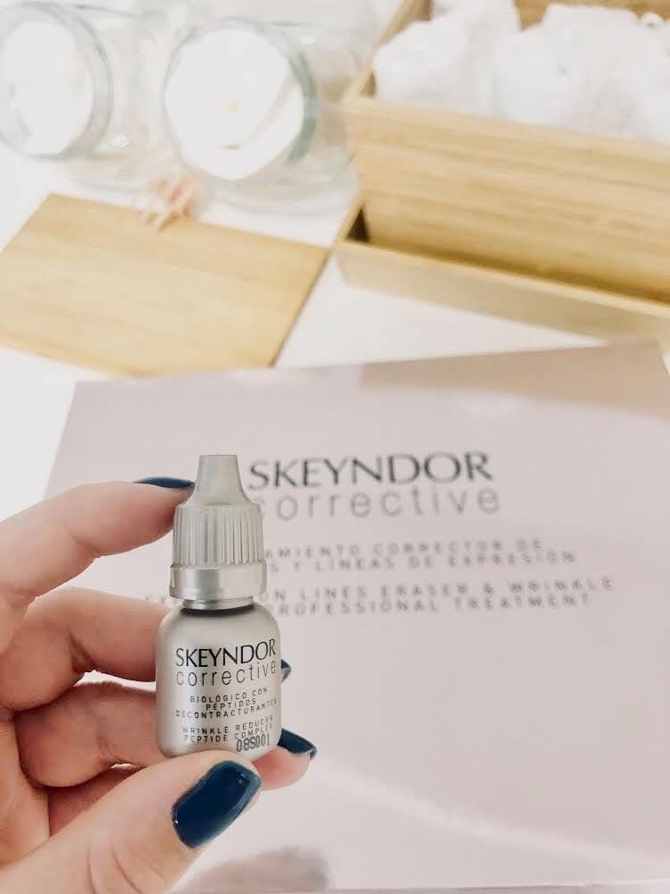 Profesionalni serum za individualno nego kože v salonu AB Estetika